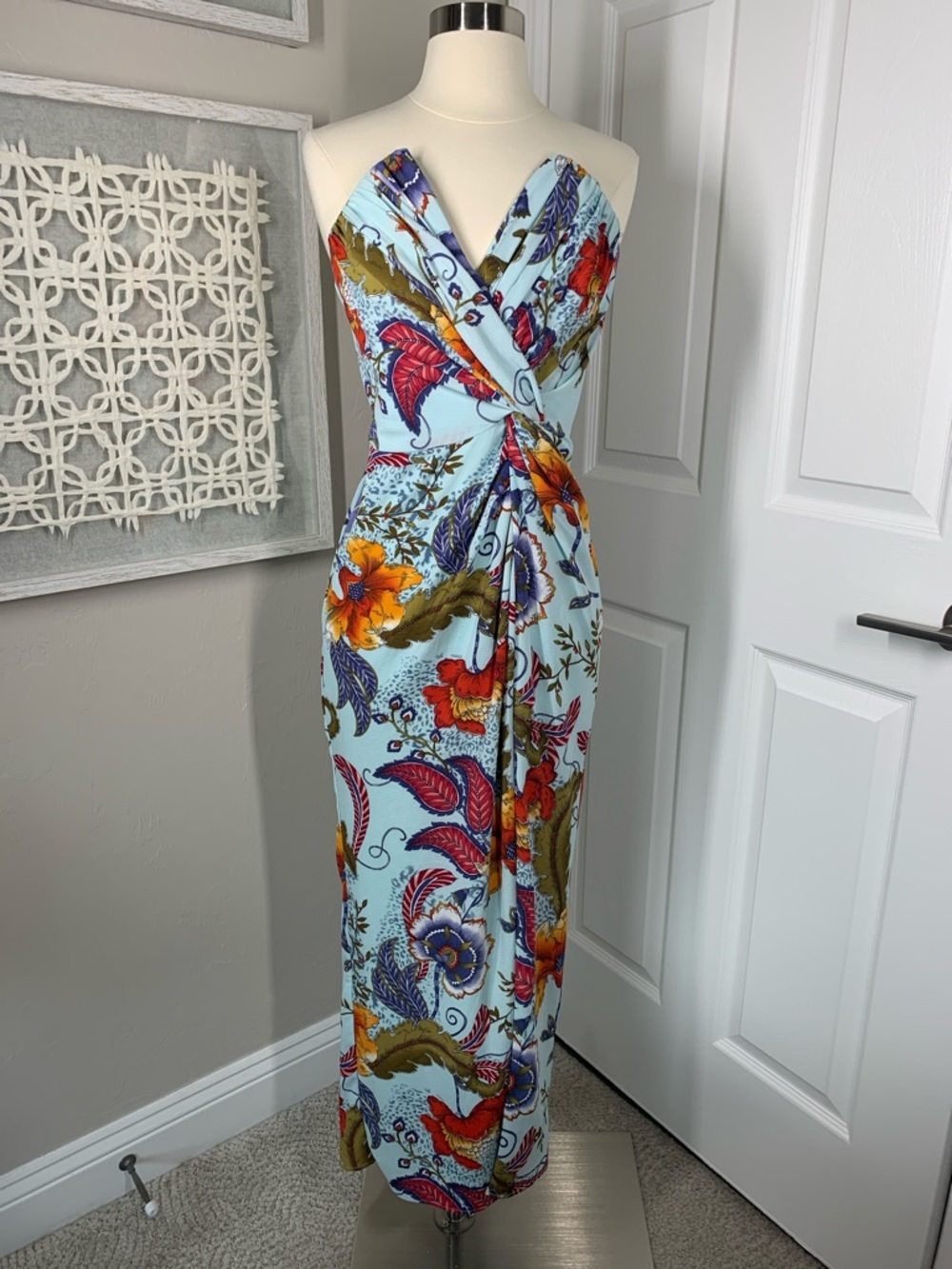 Katie May Come on Home blue floral strapless maxi dress size small